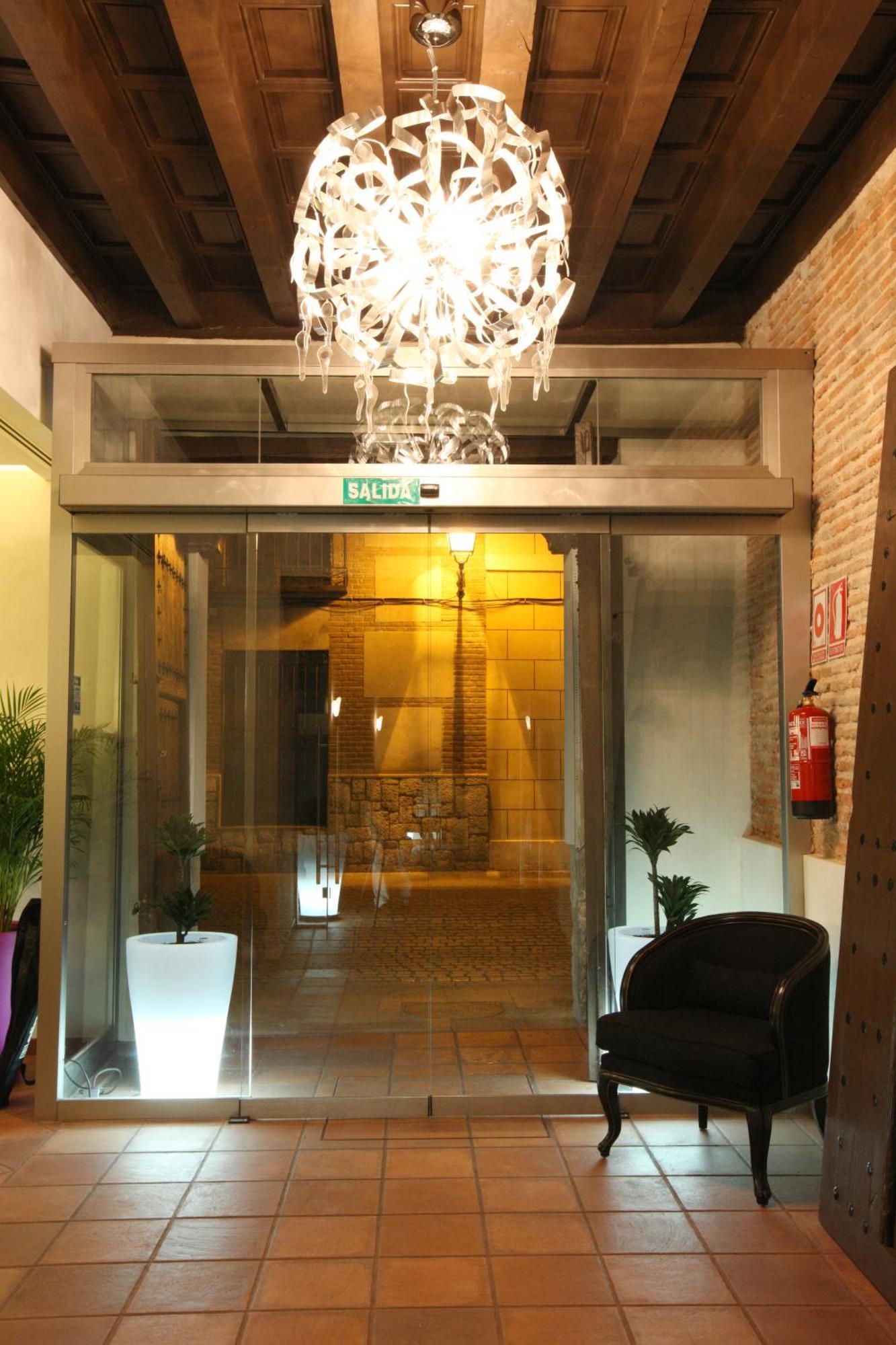 Evenia Alcala Boutique Hotel Alcalá de Henares Beltér fotó